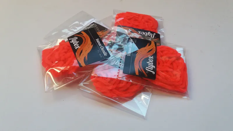 Flybox Intense Chenille in Fl. Red-2